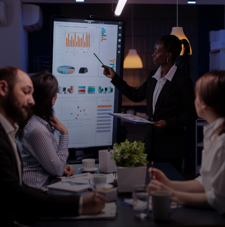 5 Advantages of Outsourcing Marketing for a Small Business